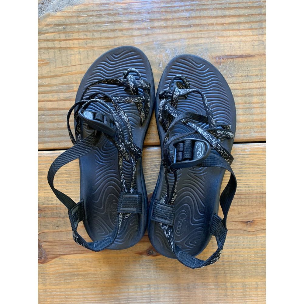 Chaco With Toe Strap Women's Size 9